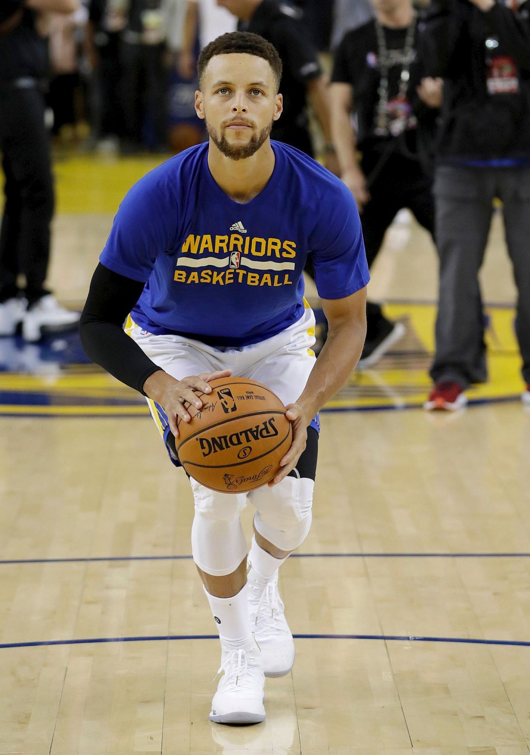 帮助球队以 帮助球队以